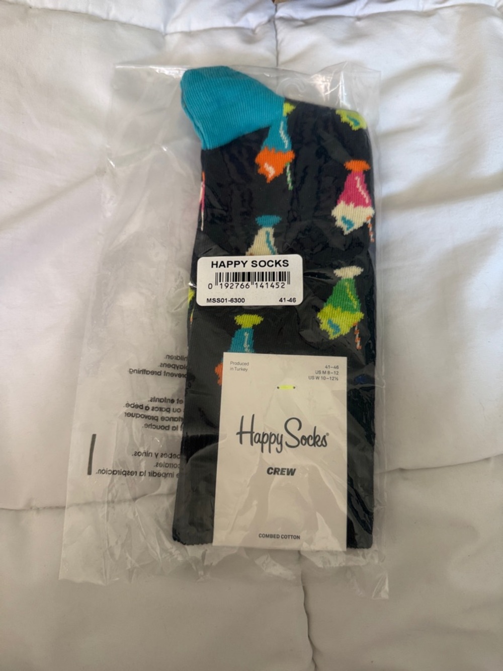 NWT Happy Socks Black Crew Socks with Turquoise Toe and milkshakes